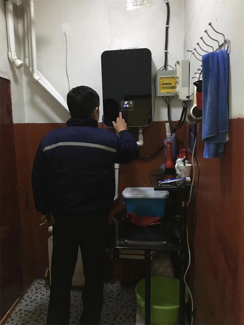 江信電磁采暖爐的感應(yīng)加熱主機是一種特殊結(jié)構(gòu)的水冷干式短路線圈3.jpg
