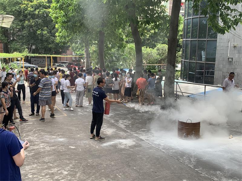 普及安全滅火知識(shí)，共建消防防火墻！—江信電子消防安全演練1.jpg