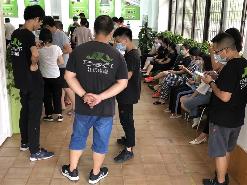 普及安全滅火知識(shí)，共建消防防火墻！—江信電子消防安全演練2.jpg